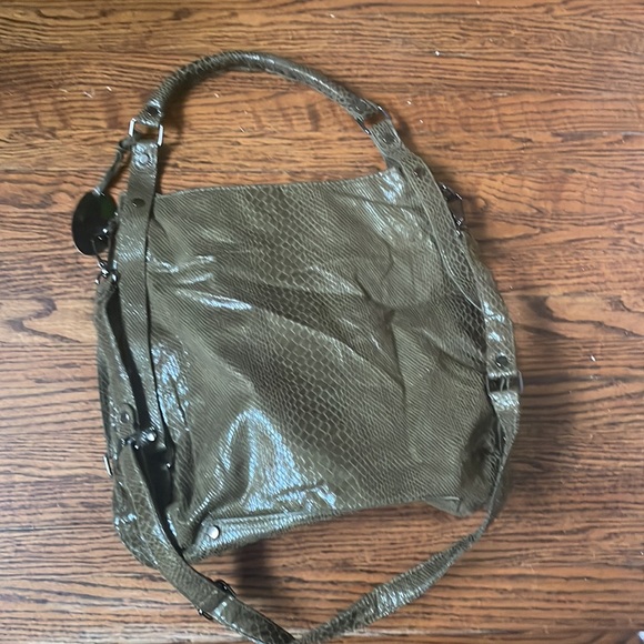 Kenneth Cole Green Purse - Picture 4 of 4
